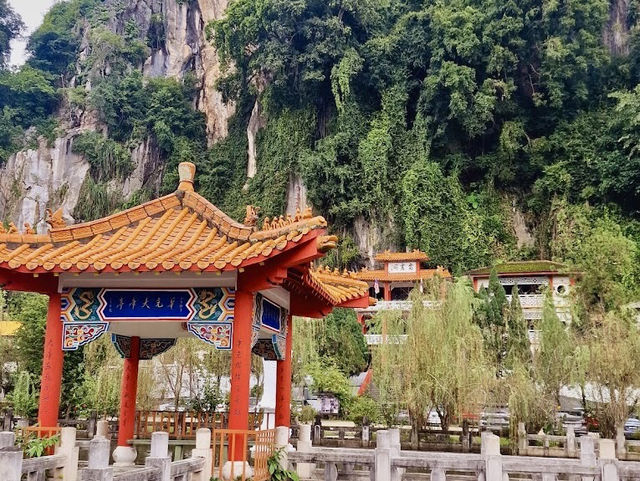 Perak Cave Temple (Perak Tong) – Ipoh’s Spiritual Adventure
