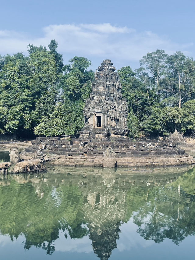 Neak poan temple, a hidden treasure in the heart of beautiful lake