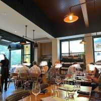 🇦🇺 モダンオーストラリア料理と地元ワイナリーのワインが楽しめるお店