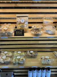 สวนหน้าบ้าน คาเฟ่ & เบเกอรี่โฮมเมค ชลบุรี