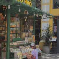 เที่ยว Book Street @Hochiminh ถนนหนังสือควรมา