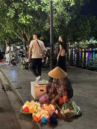 【ベトナム🇻🇳ホイアン】ホイアンのランタン流し体験