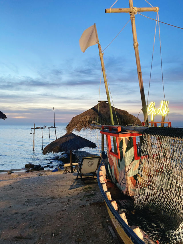 ร้าน Seafood Club Bangsaen ร้านอาหาร/Beach bar