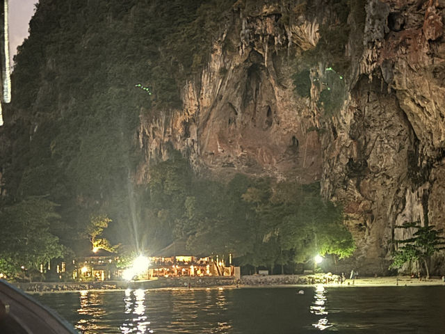 A Dreamy Escape to Krabi: 7 Islands, Thai Food & Natural Wonders 🌴🌊