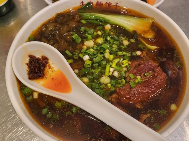 뉴러우멘관즈