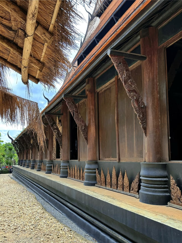 黑色藝術博物館💕清萊黑廟