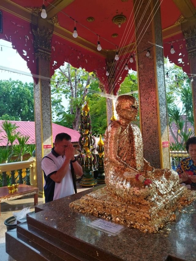 รูปเหมือนหลวงพ่อกวย