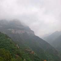 Temples, Cliffs, and “Wait, Is This Real?” Moments