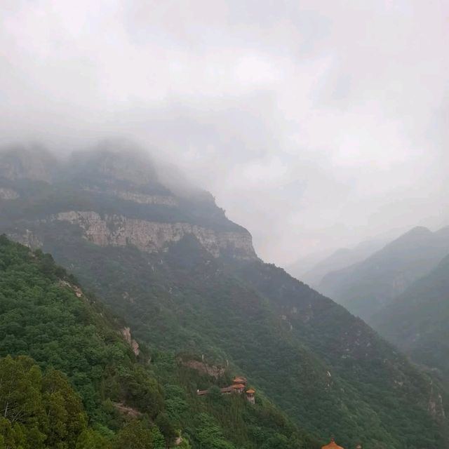 Temples, Cliffs, and “Wait, Is This Real?” Moments