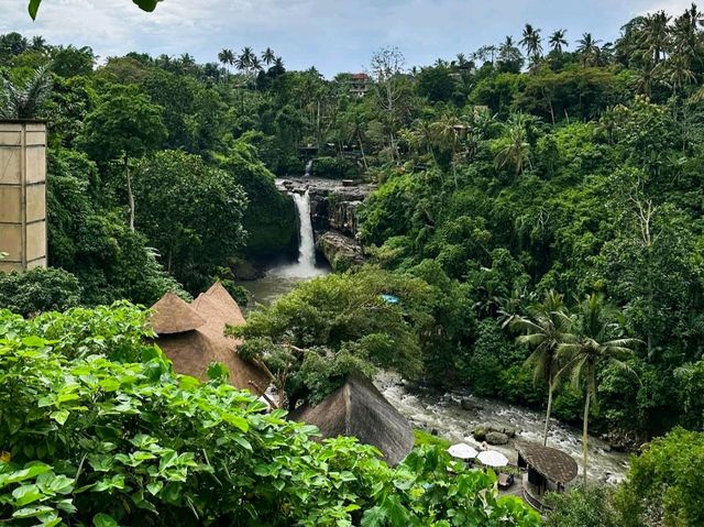 Tegenungan Waterfall เที่ยวบาหลี อินโดนีเซีย