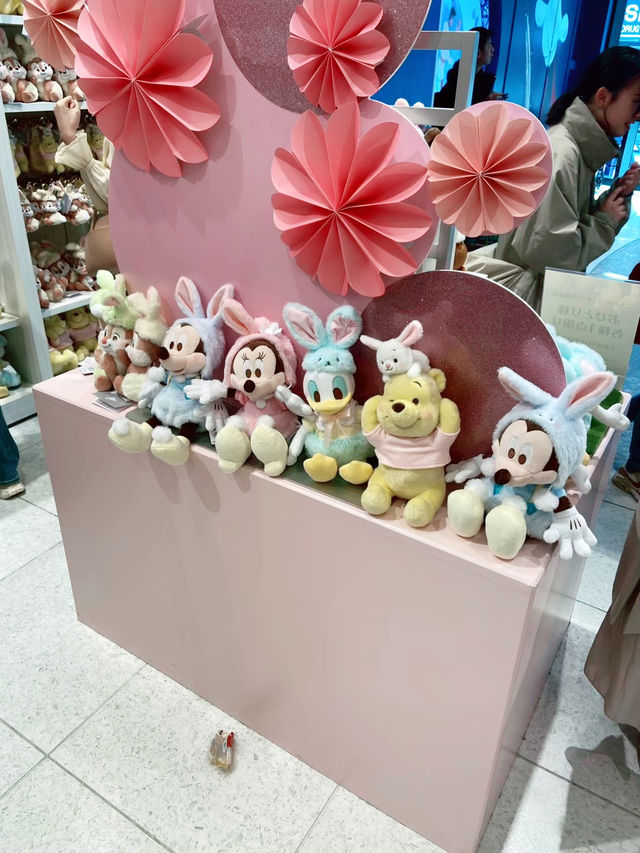 แวะเติมความสุขในโลกของดิสนีย์