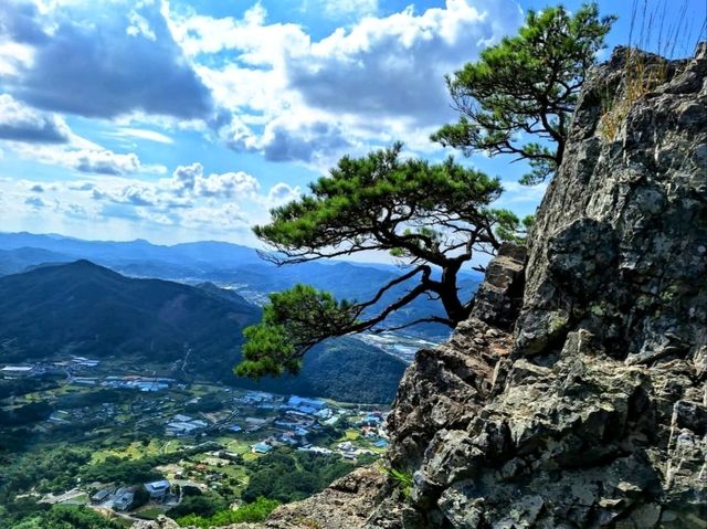 A Chill Hike with Killer Views