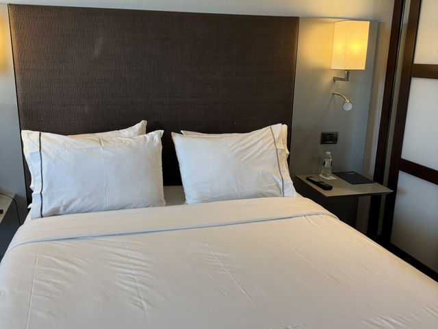 【ポルトガル ポルト】スタジアム近く！AC Hotel Porto by Marriott