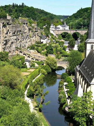🇱🇺✨ Luxembourg on a Budget: Small Country, Big Adventures! 💶🎒