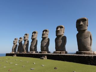 🗿 Moai Statues by the Sea – Our Fun Day at Sun Messe Nichinan
