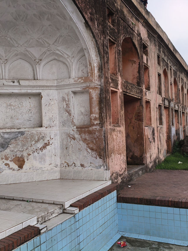 達卡｜門票差一倍 拉爾巴格堡Lalbagh Fort其實更適合慢步放空而非追求壯觀建築
