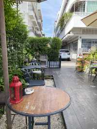  Vivi The Coffee Place – คาเฟ่ริมแม่น้ำเจ้าพระยา