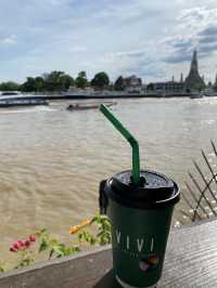  Vivi The Coffee Place – คาเฟ่ริมแม่น้ำเจ้าพระยา