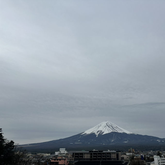 🏞️「鏡湖奇蹟！一睹逆富士壯景：富士河口湖的震撼登場」