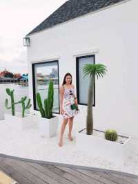 Baan Tah on the sea บางเสร่