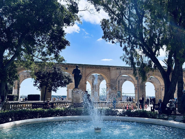 Stranded But Still Happy: My Amazing Malta Adventure! 🇲🇹☀️