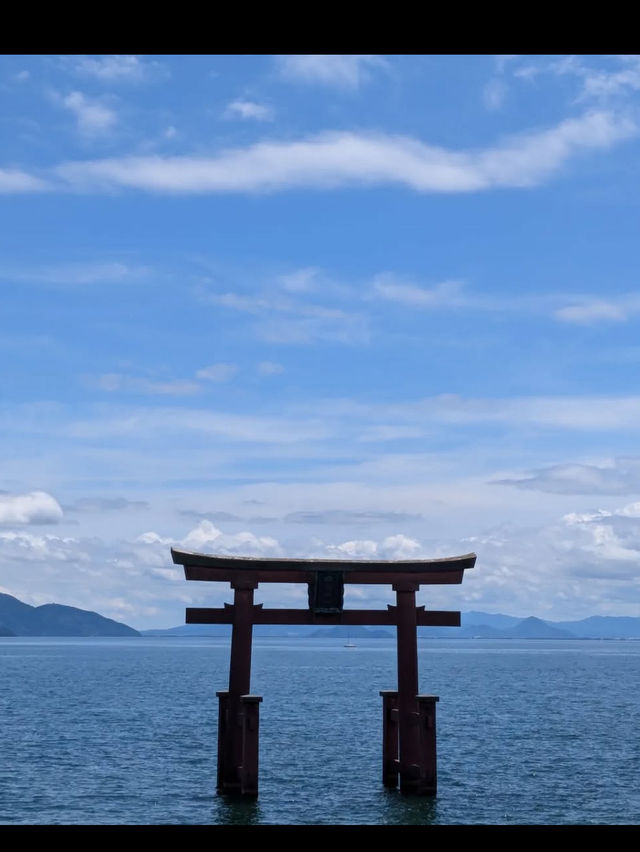 【琵琶湖に浮かぶ鳥居の絶景⛩️】白髭神社で神秘と癒しの旅✨