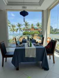 Dining with a View: Huong Bien's Seaside Charm