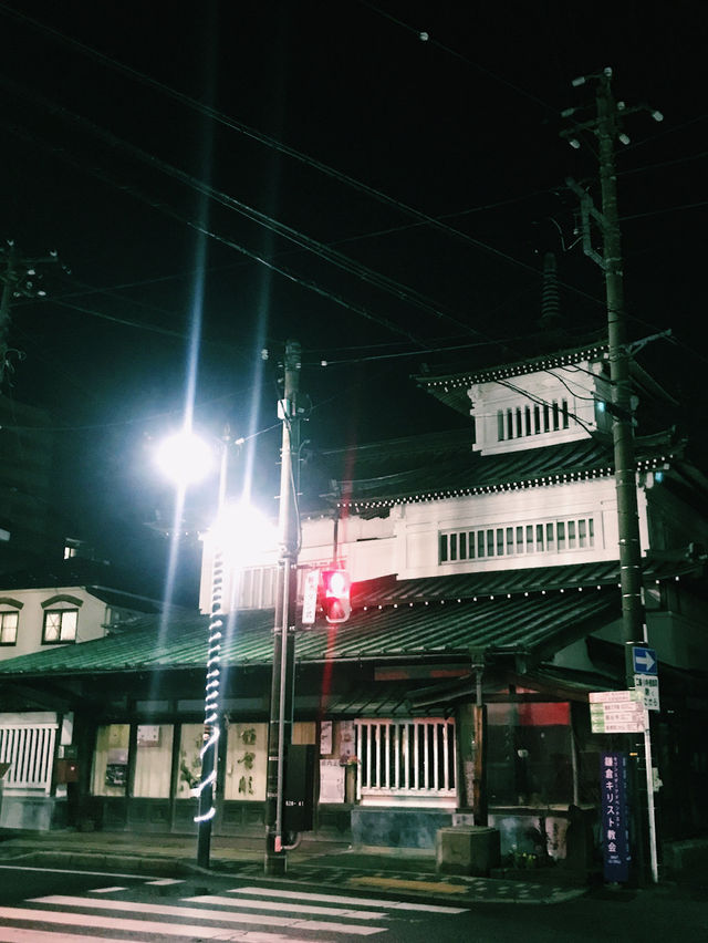 【鎌倉 由比ヶ浜　侘び寂び夜の散歩】