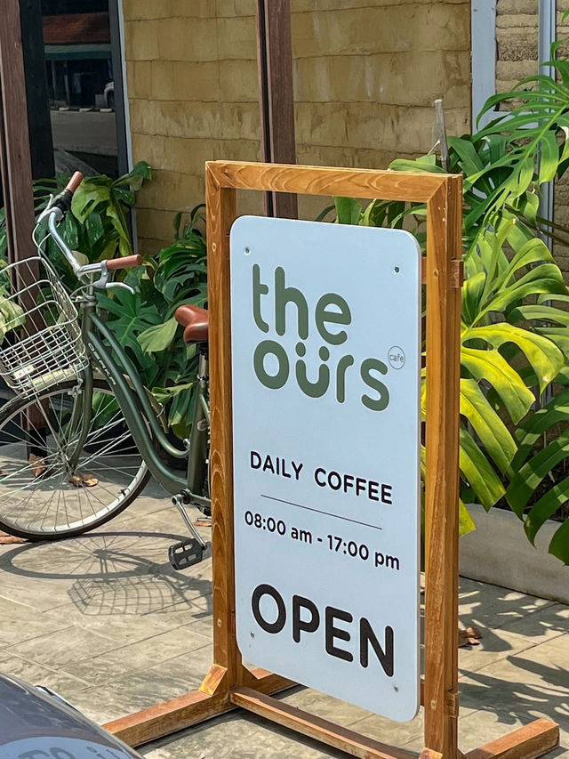 The Ours Cafe 🍃🍮🍂