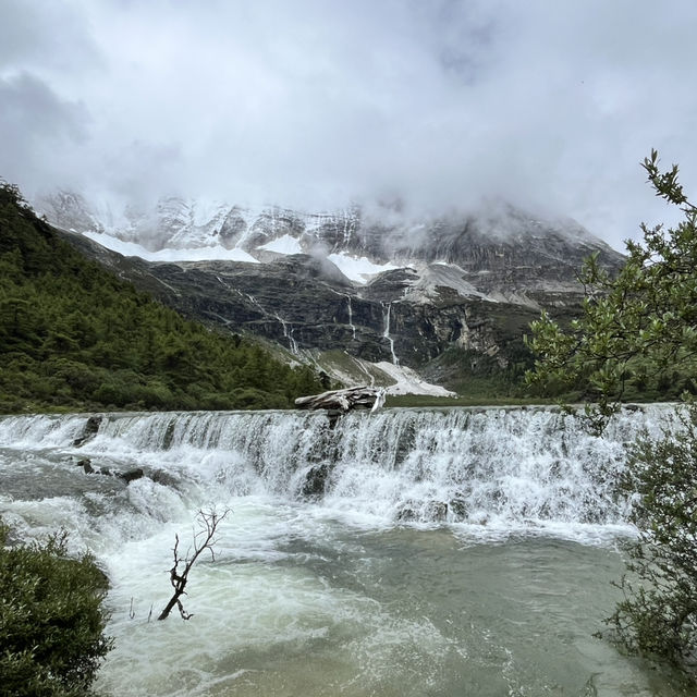  A Peaceful Trek to Gongga Lake (贡嘎措) in Daocheng Yading