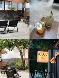 10:07 Cafe