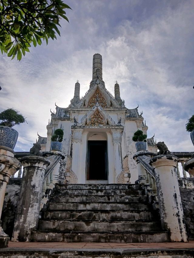 📍เขาวัง เพชรบุรี 🐒