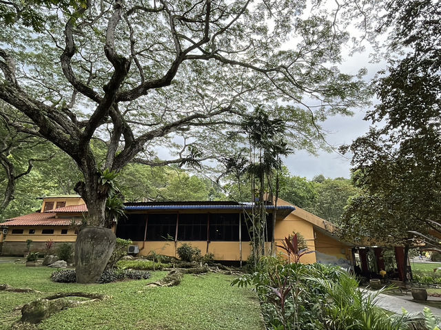 A moment of tranquility in the heart of Penang👫🥰😎