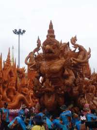 แห่เทียนเข้าพรรษา | อุบลราชธานี