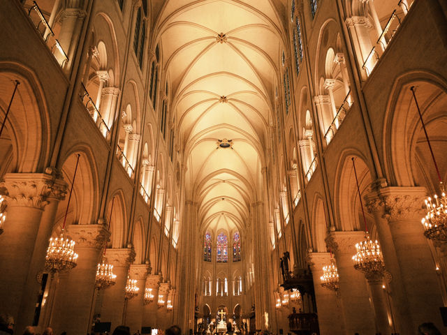 ⛪ 巴黎聖母院｜重啟後的第一眼，依然令人屏息