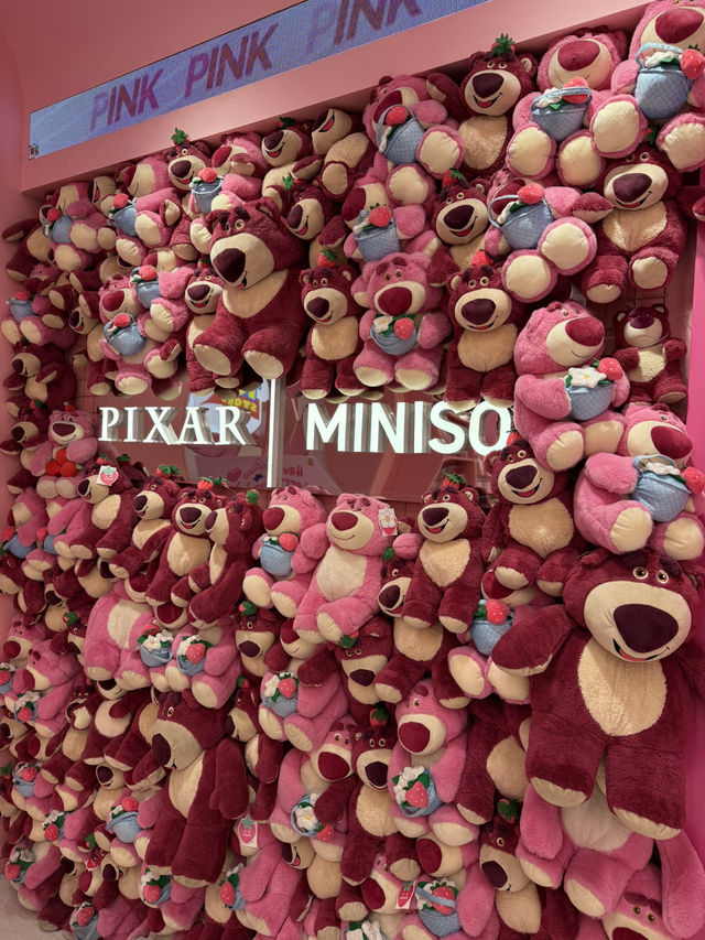 Miniso Pink สาขาเดียวในโลกที่แต่งตีมสีชมพู 🌸💕