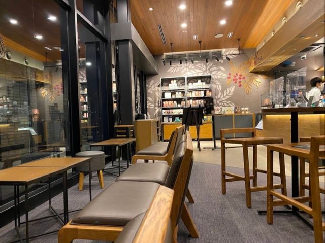 富山 | 日本最美的Starbucks---星巴克富山環水公園店
