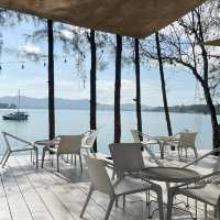 📍 The PlayYard Phuket – คาเฟ่ริมทะเลสไตล์แคมป์ปิ้