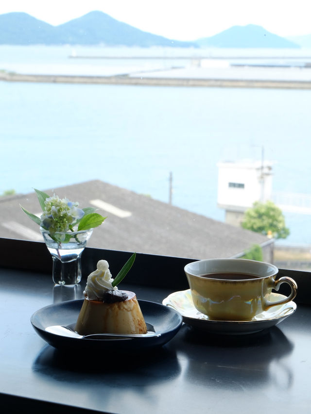 日本香川縣高松市海景cafe ｜邊用餐邊欣賞當地藝術品