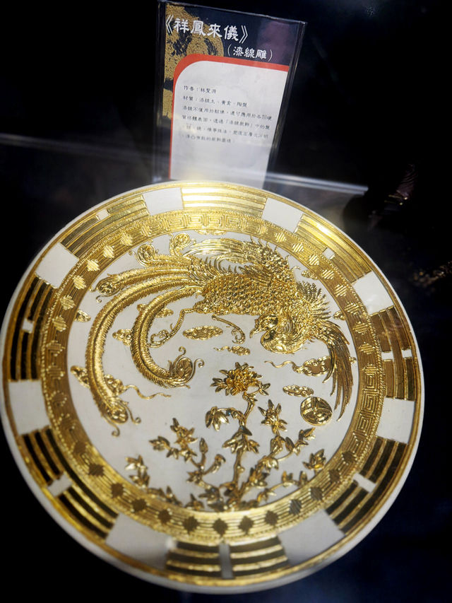 雲林北港｜工藝坊的「父子妝佛聯展」：一刀一筆，刻出信仰的延續 