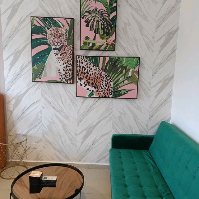 Paxtonz Mana-Mana Suites - vicarious NYC modern living in Empire Damansara. 