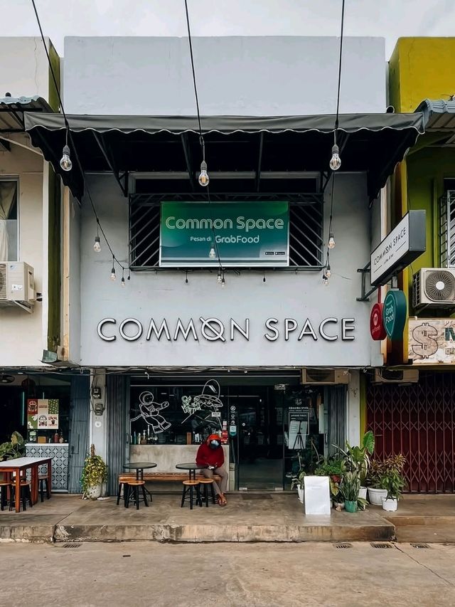 COMMON SPACE