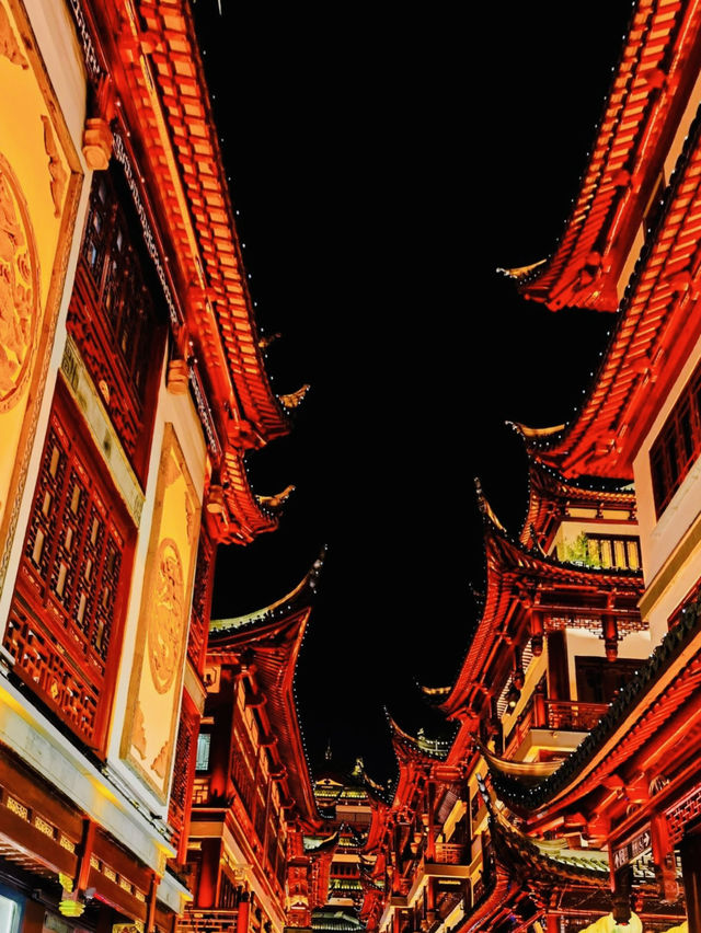 A Culinary and Visual Journey Through Old Shanghai's Market