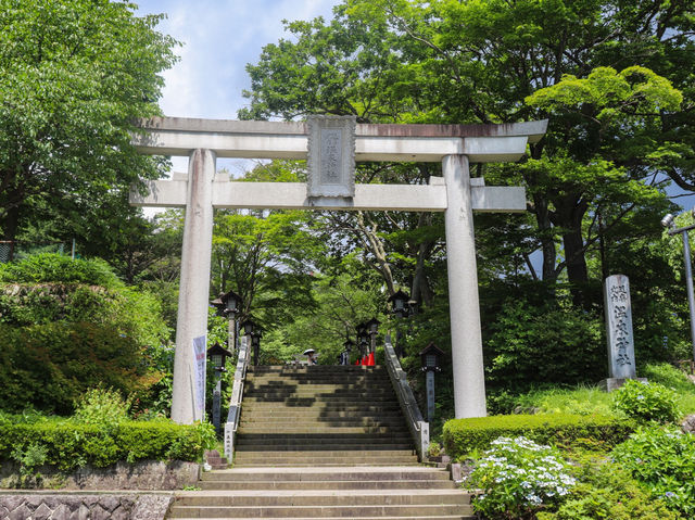 【栃木県】 弓の名手・那須与一ゆかりのパワースポット『那須温泉神社』⛩️ 【栃木県】 弓の名手・那須与一ゆかりのパワースポット『那須温泉神社』⛩️