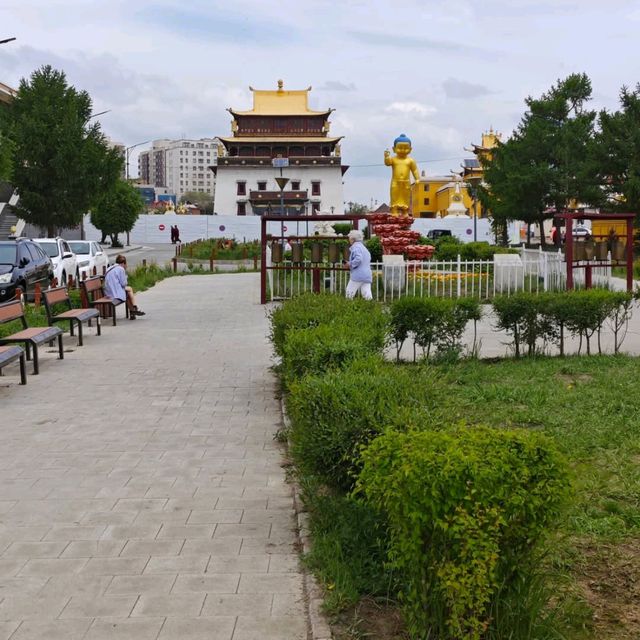 Finding Peace at Gandantegchinlen Monastery