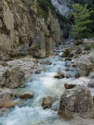Höllentalklamm – A Thrilling Gorge Hike in the Bavarian Alps