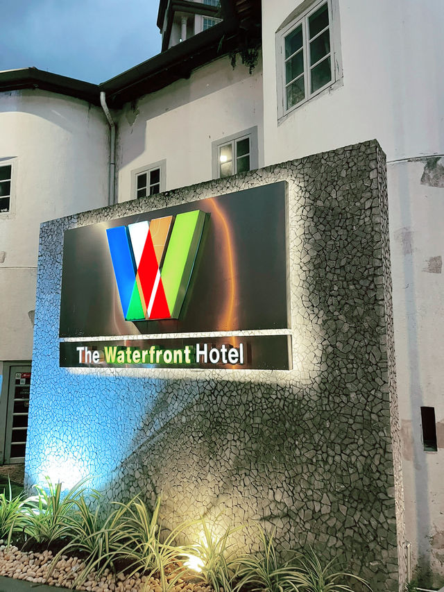 The Waterfront Hotel Kuching: Perfect Staycation Spot Near Riverfront Attractions