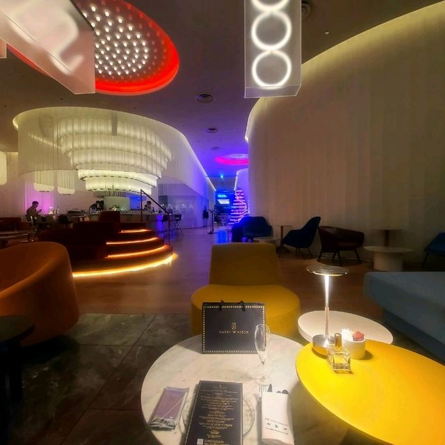 W Osaka LIVING ROOM HARRY WINSTON "The Winston Garden Maze"