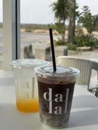 dallal คาเฟ่ริมทะเล