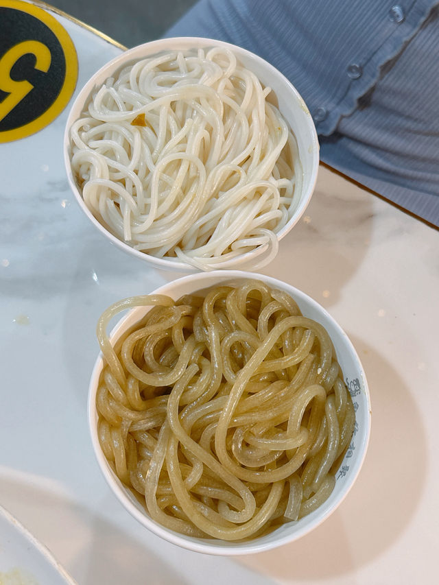 必食酸菜魚配爽彈毛肚🐟
